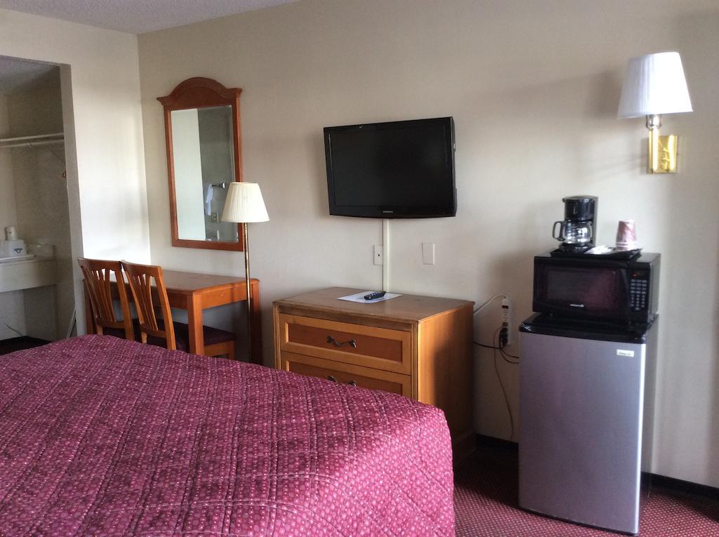 Days Inn By Wyndham In San Bernardino Zimmer foto